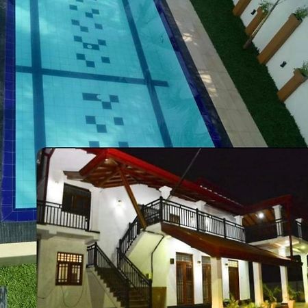 Brisa Marina Hotel Negombo Exterior photo